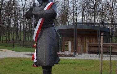 Pomnik Powstańc&oacute;w Wielkopolskich 2