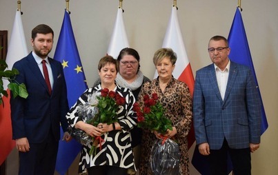 Zdjęcie do Pożegnanie emerytowanych pracownic podczas XLVII sesji Rady Miasta i Gminy Jaraczewo